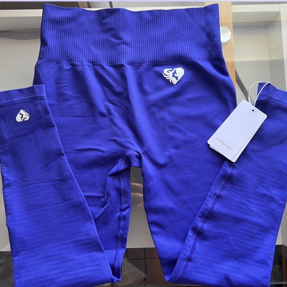 NWT Women’s Best leggings